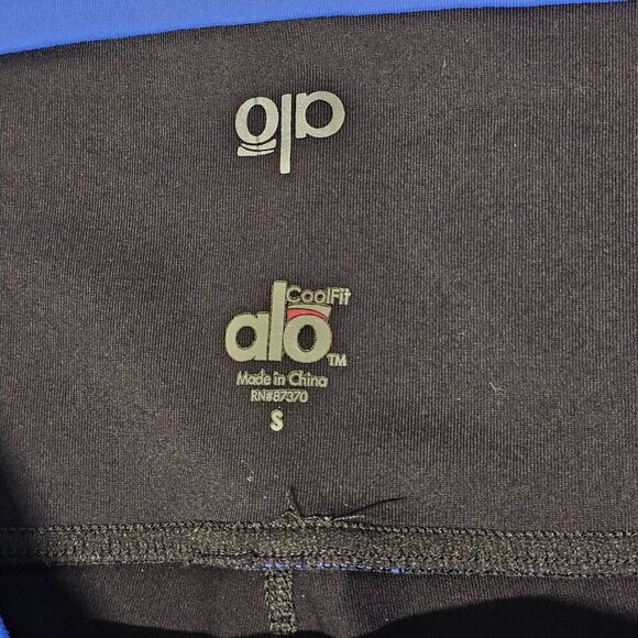 Alo Yoga Coolfit Capri Leggings Women Size S Black Straight Leg - Picture 4 of 12